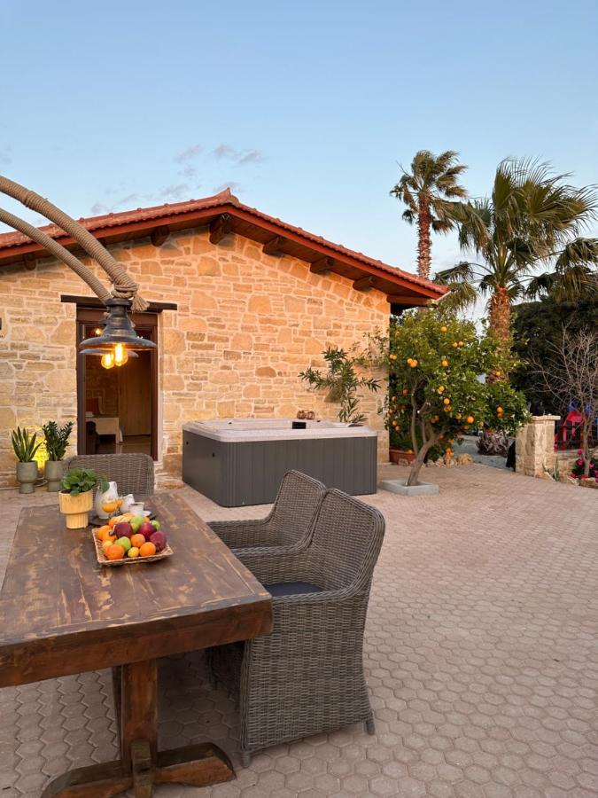 Villa Aspasia With Private Jacuzzi - Oasis Resort Kokkinos Pirgos Luaran gambar