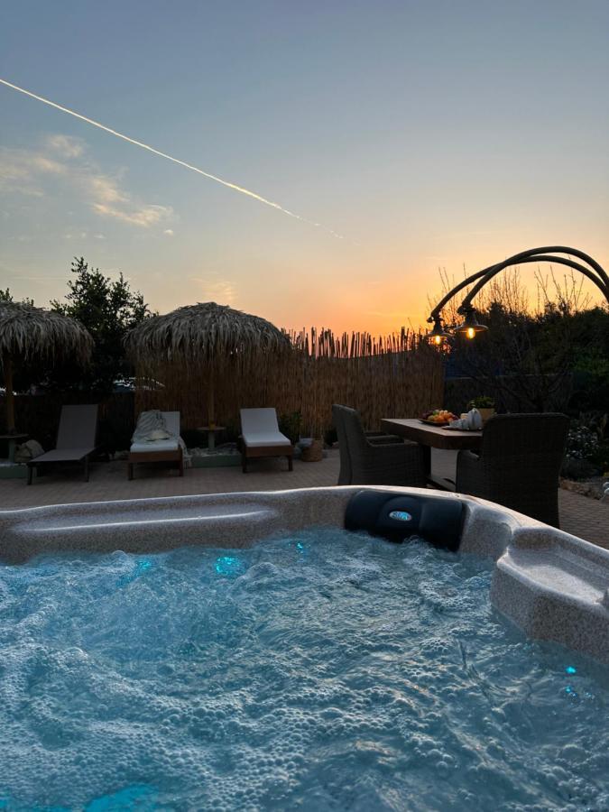 Villa Aspasia With Private Jacuzzi - Oasis Resort Kokkinos Pirgos Luaran gambar